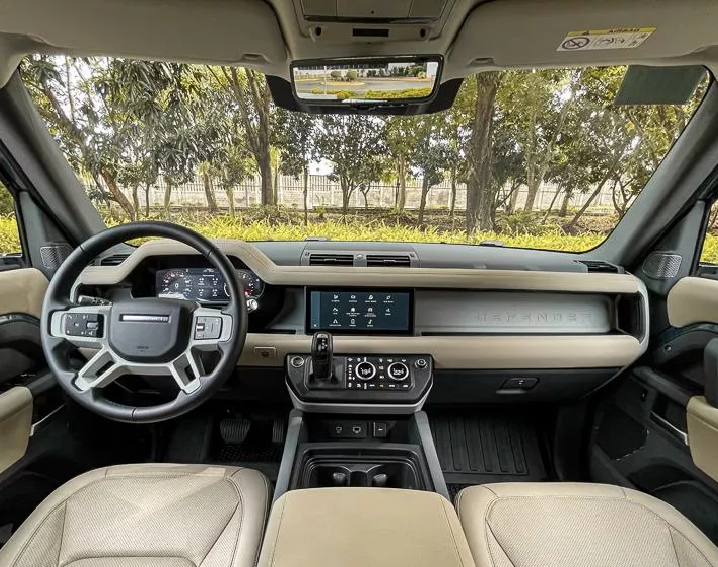 Toyota Vellfire Car Rental