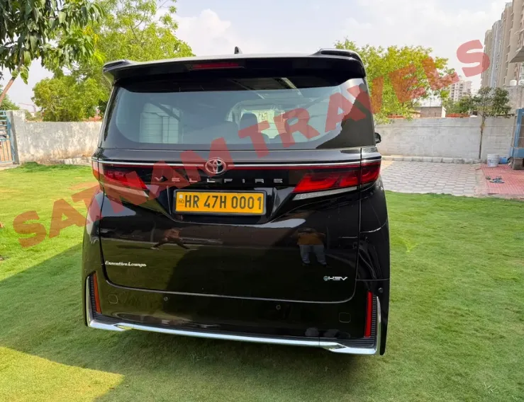 Toyota Vellfire Car rental Jaipur Rajasthan